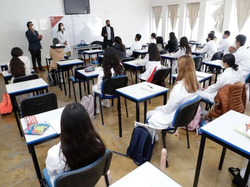 Reinician clases presenciales en universidad de Hidalgo