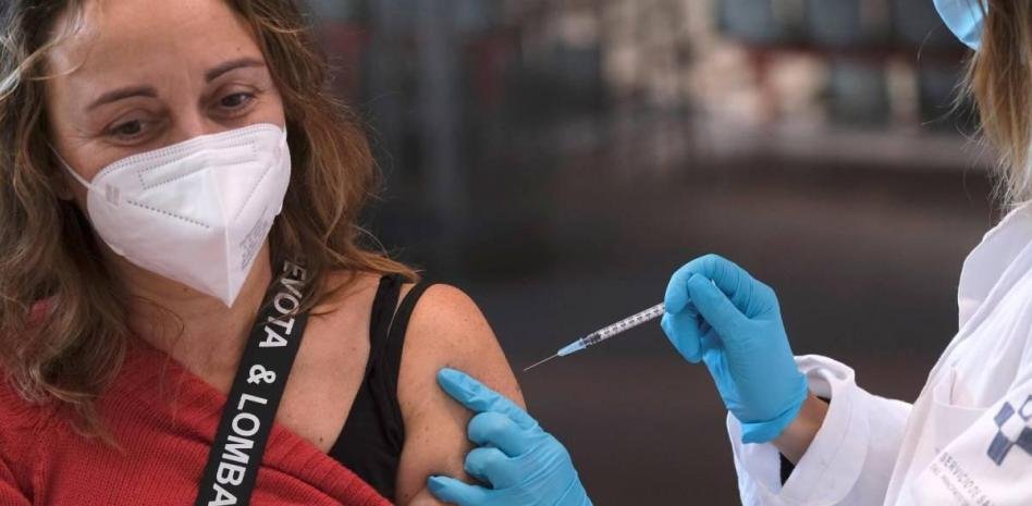 Crean nueva vacuna eficaz para enfrentar una próxima pandemia de coronavirus